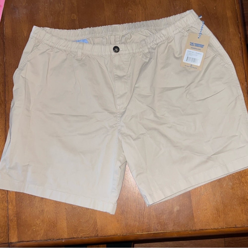 Chubbies 7 inch inseam elastic waist shorts 3XL